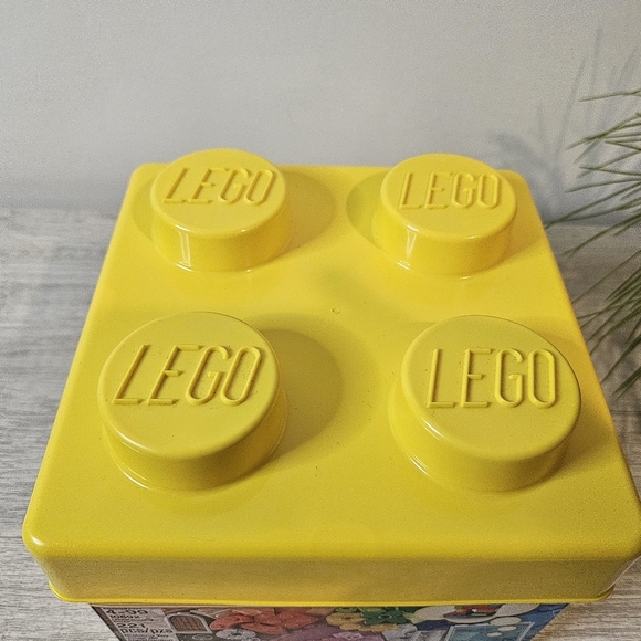 LEGO Classic Storage Box and Unknown Number Of Assorted Buildable Lego Pieces - Picture 2 of 13